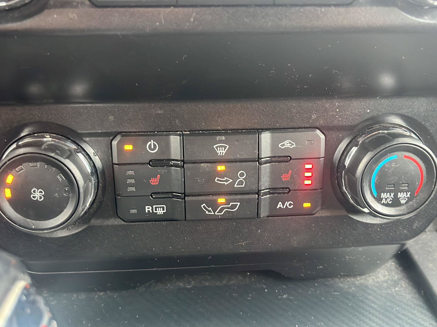 Used 2019 Ford F150 XLT w/ Equipment Group 302A Luxury AWD/4WD image 20