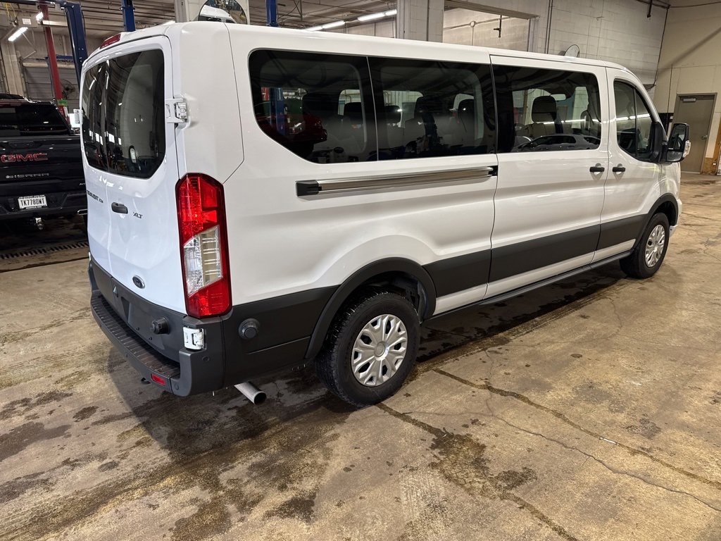 Used 2024 Ford Transit 350 XLT image 4