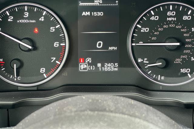 Used 2025 Subaru Crosstrek 2.5i Premium AWD/4WD image 29