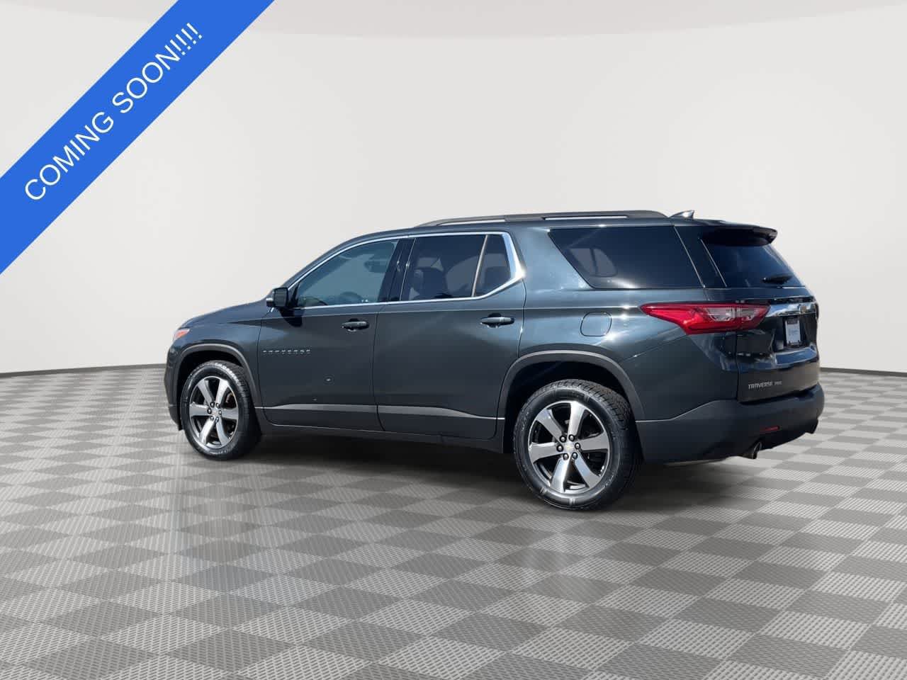 Used 2019 Chevrolet Traverse LT w/ LT Premium Package AWD/4WD image 6