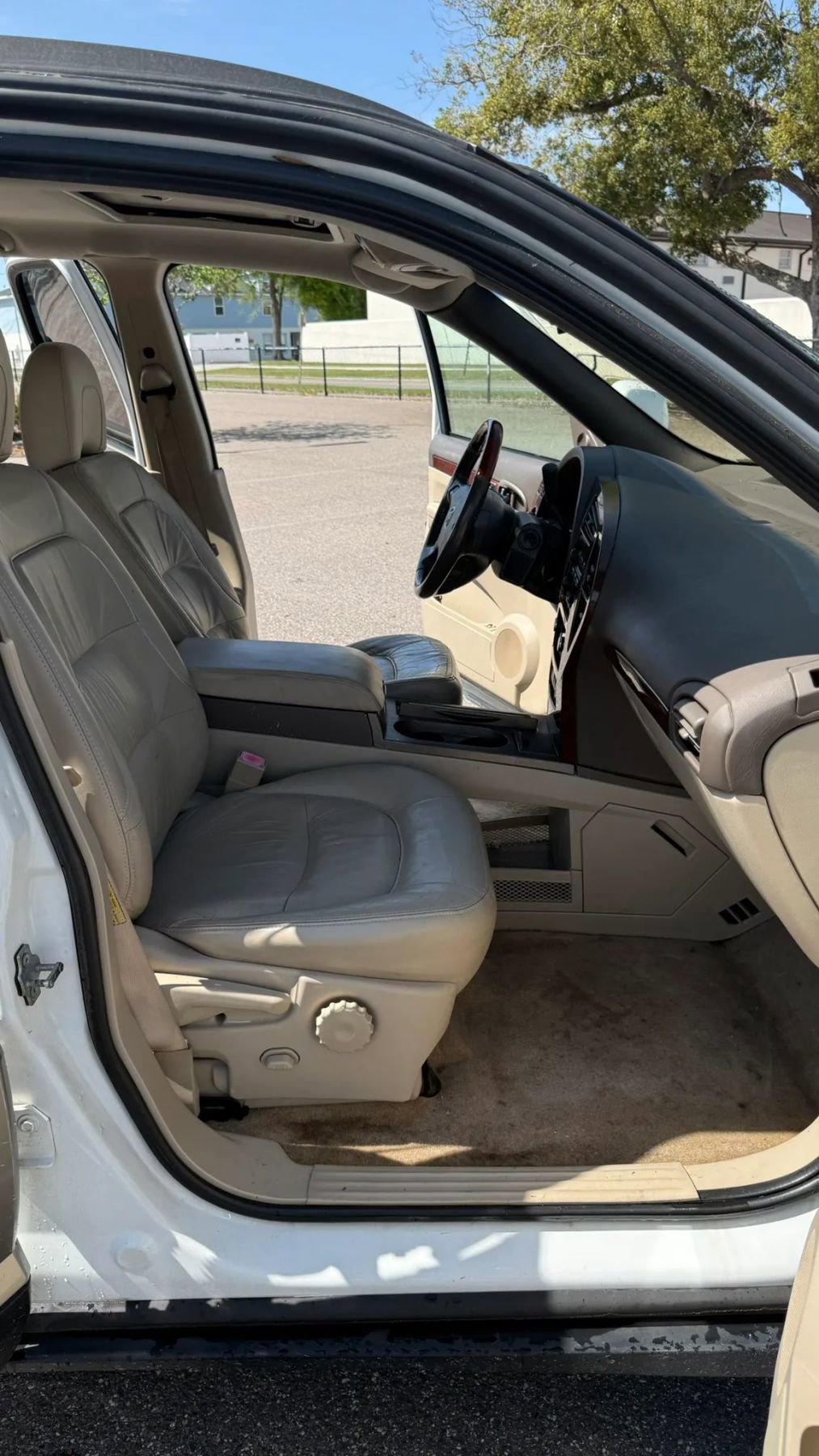 Used 2005 Buick Rendezvous CX image 14