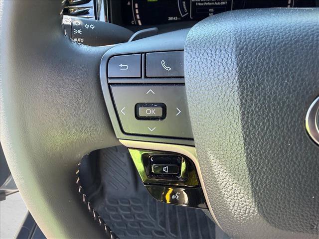 Used 2025 Toyota Camry SE w/ Multimedia Upgrade Package FWD image 14