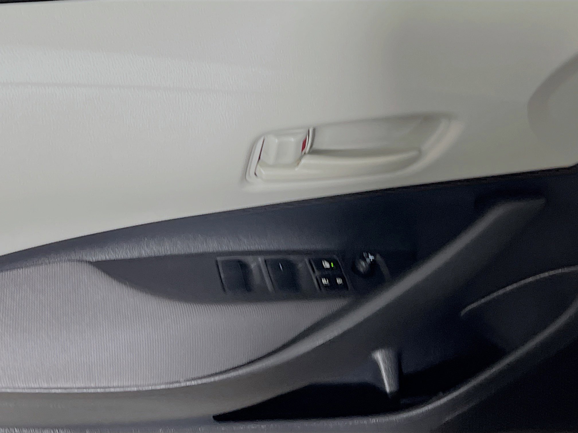 Used 2024 Toyota Corolla LE image 17