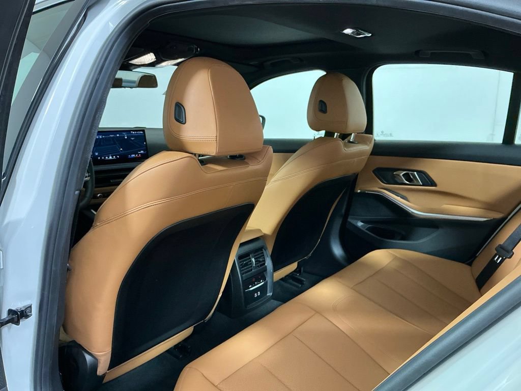 Used 2025 BMW 330i Sedan w/ Premium Package RWD image 25
