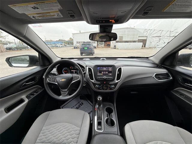Used 2020 Chevrolet Equinox LS image 19