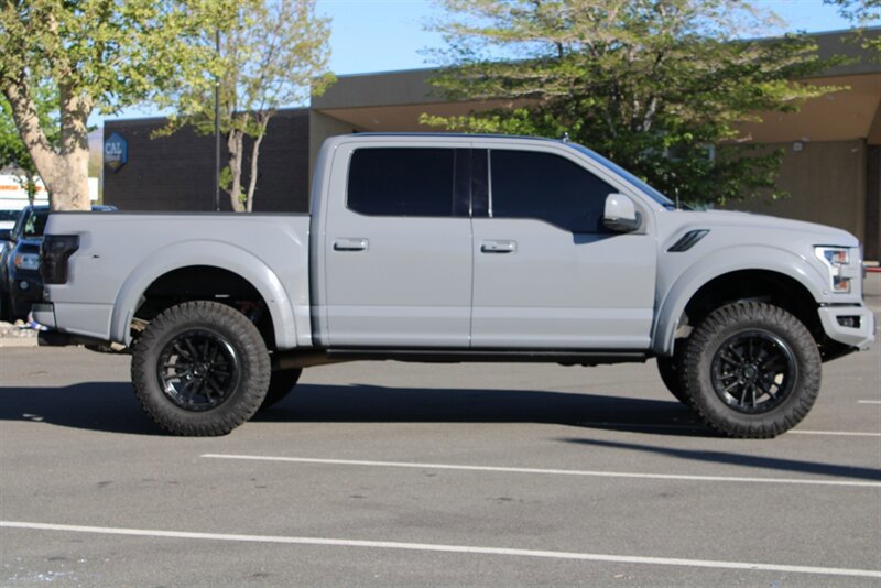 Used 2019 Ford F150 Raptor w/ Equipment Group 802A Luxury AWD/4WD image 3