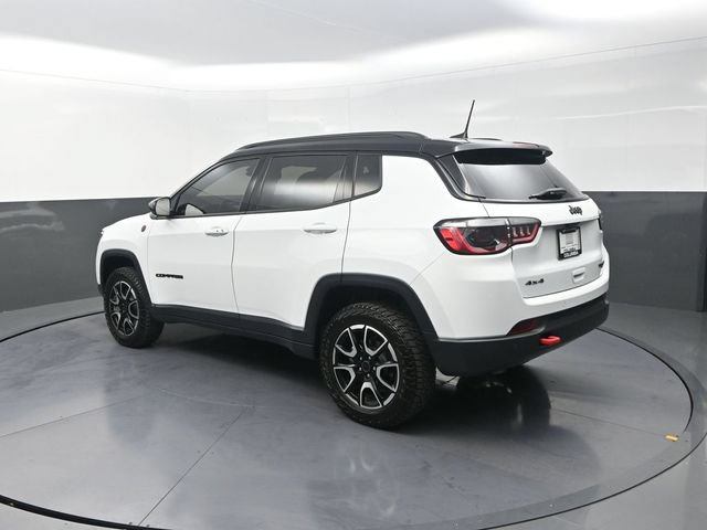 Used 2026 Jeep Compass Trailhawk AWD/4WD image 7