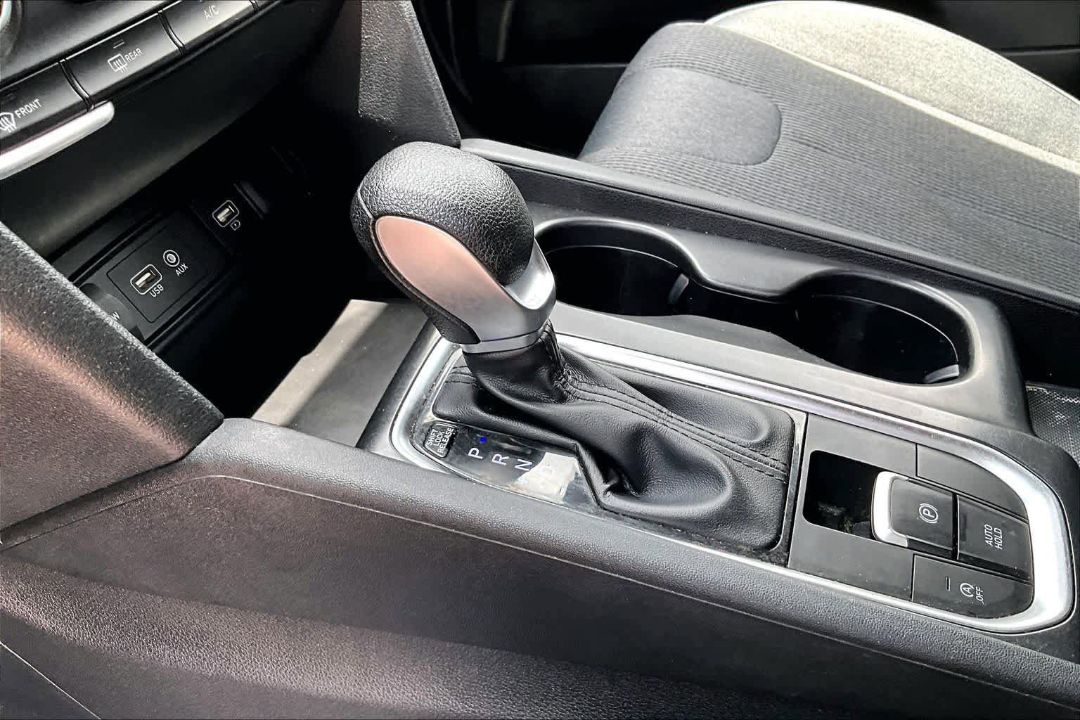 Used 2019 Hyundai Santa Fe SE FWD image 16