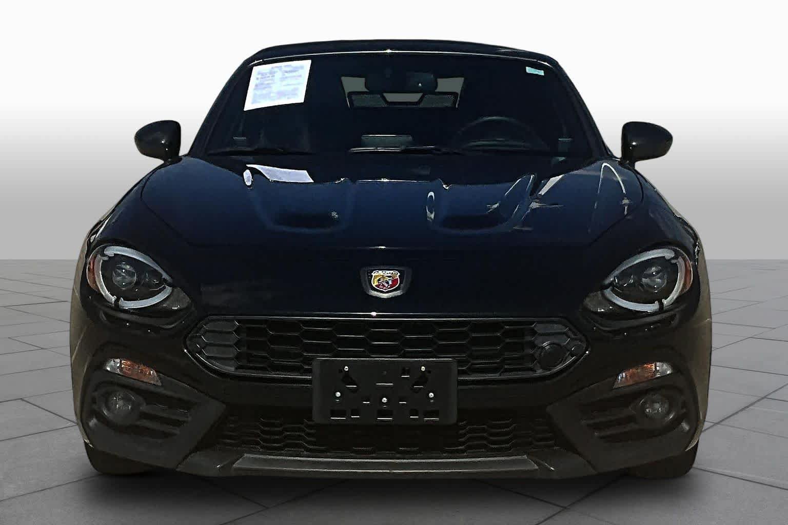 Used 2019 FIAT 124 Spider Abarth w/ Convenience Group RWD image 3