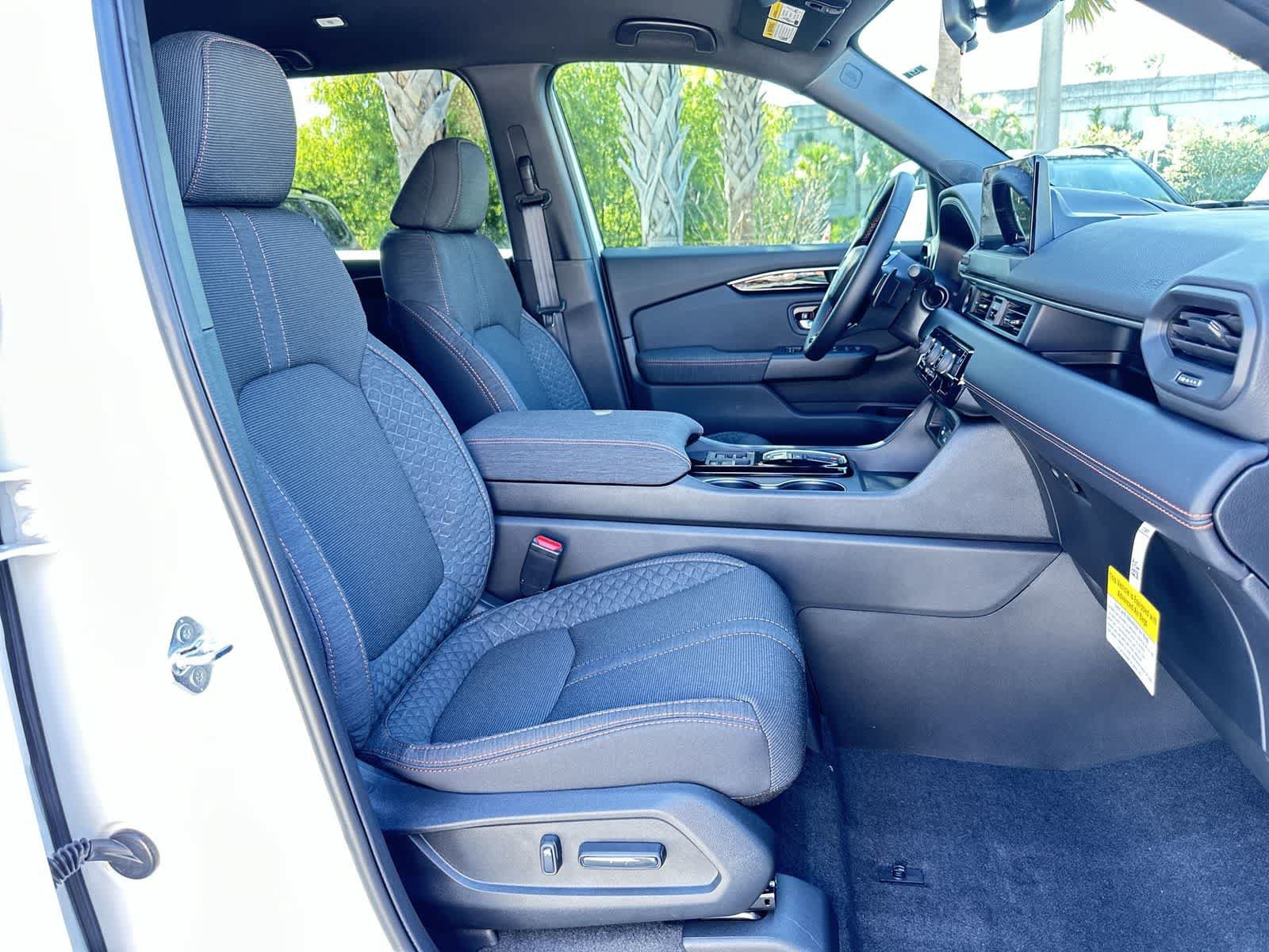 New 2026 Honda Pilot Sport image 18