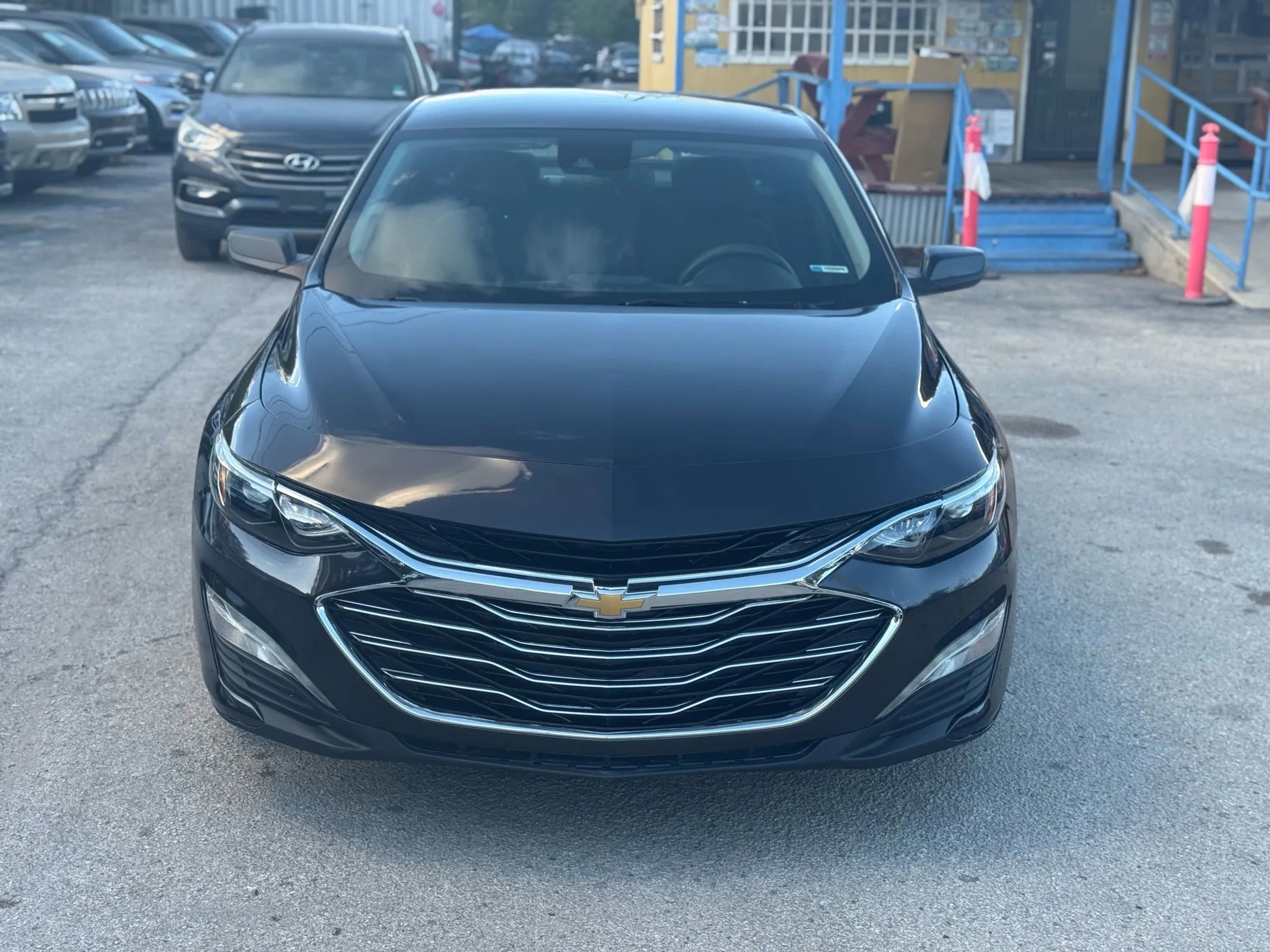 Used 2023 Chevrolet Malibu LS image 2