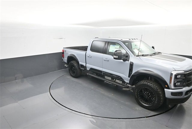 New 2026 Ford F250 Lariat w/ Black Appearance Package image 18