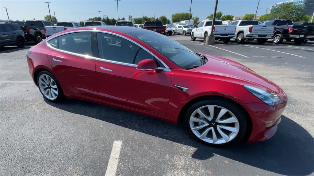 Used 2018 Tesla Model 3 Long Range image 3