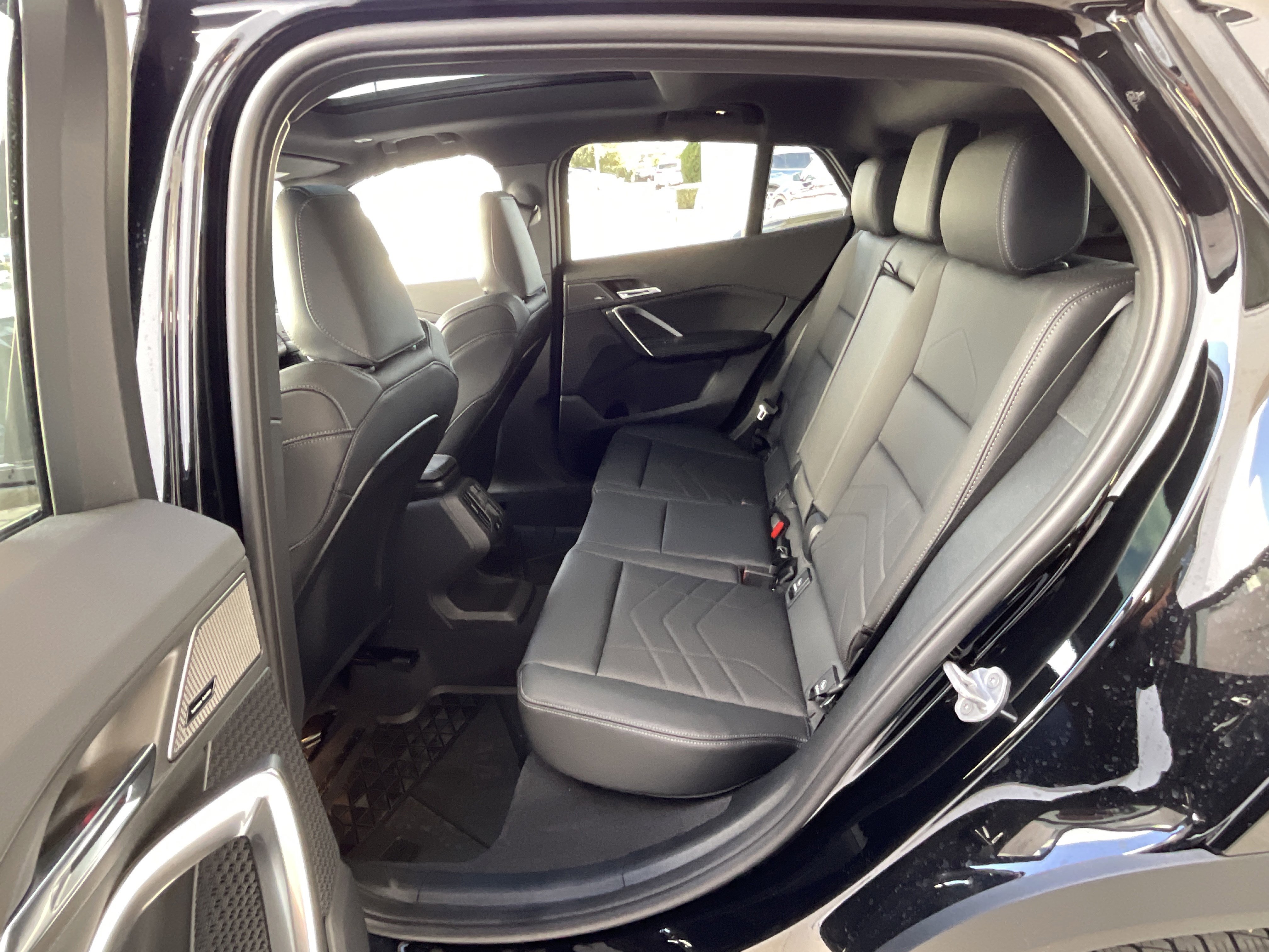 New 2026 BMW X2 xDrive28i w/ Convenience Package image 25