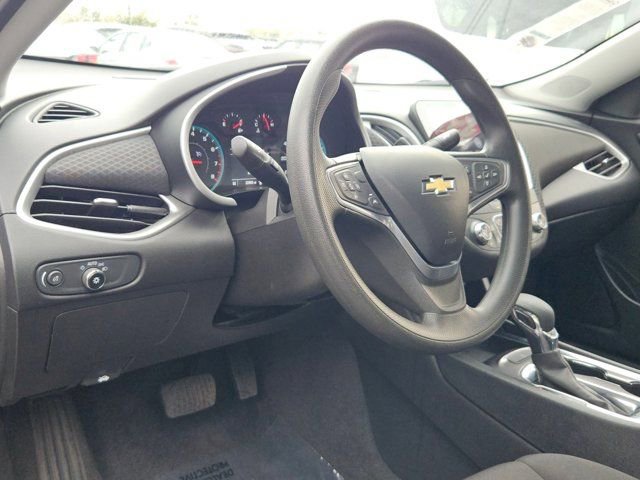 Used 2023 Chevrolet Malibu LT image 15