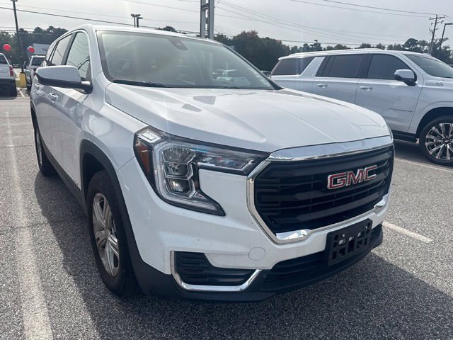 Used 2024 GMC Terrain SLE AWD/4WD image 9