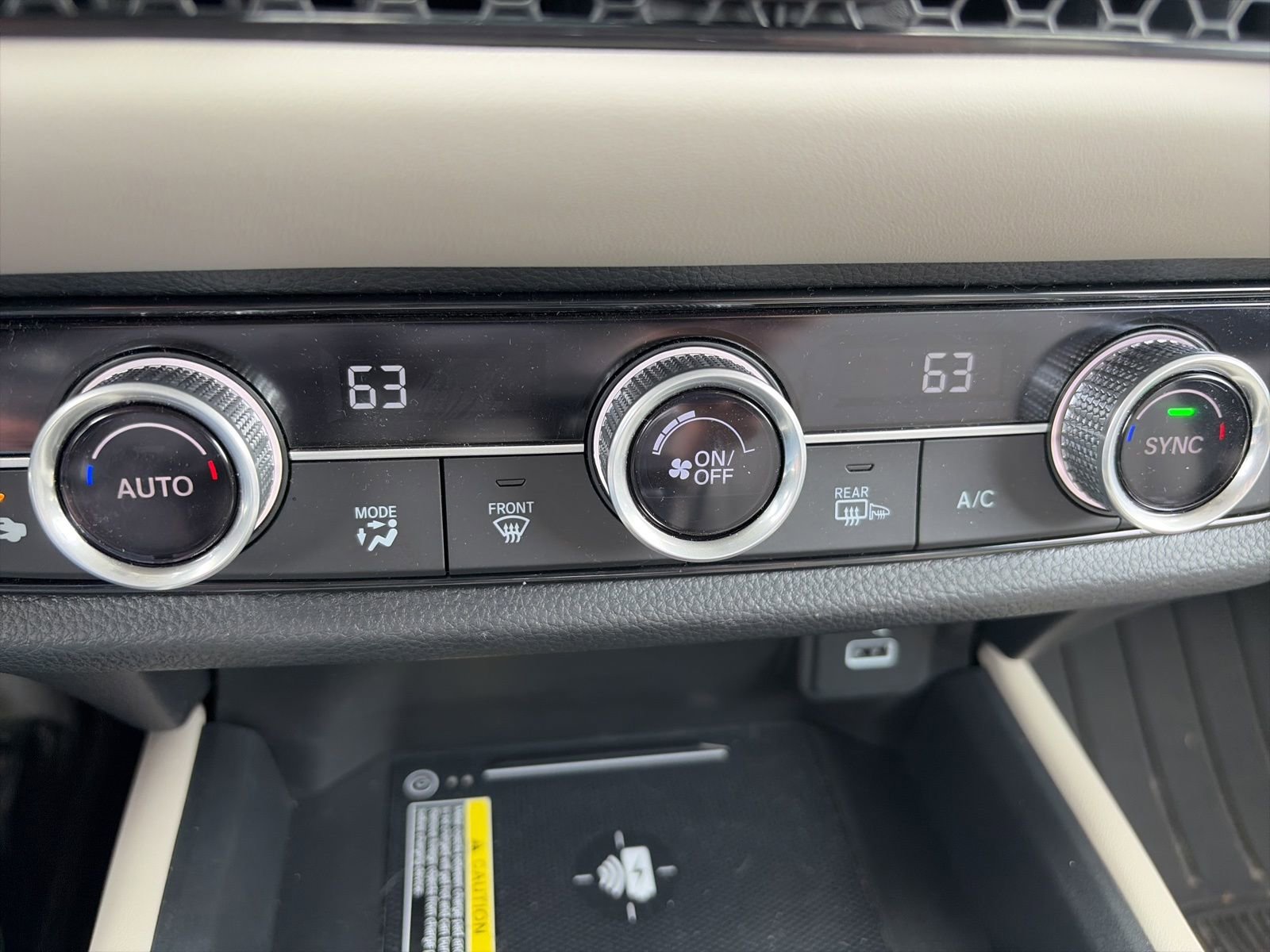 Used 2025 Honda HR-V EX-L image 15