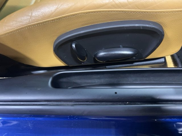 Used 2001 Porsche Boxster RWD image 32