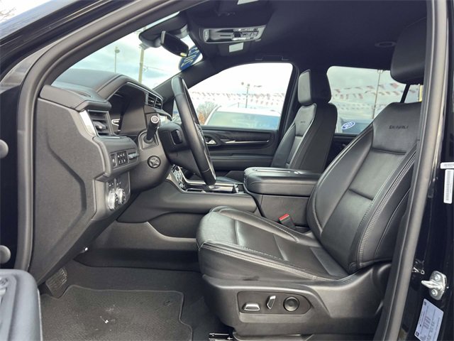Used 2023 GMC Yukon Denali image 11
