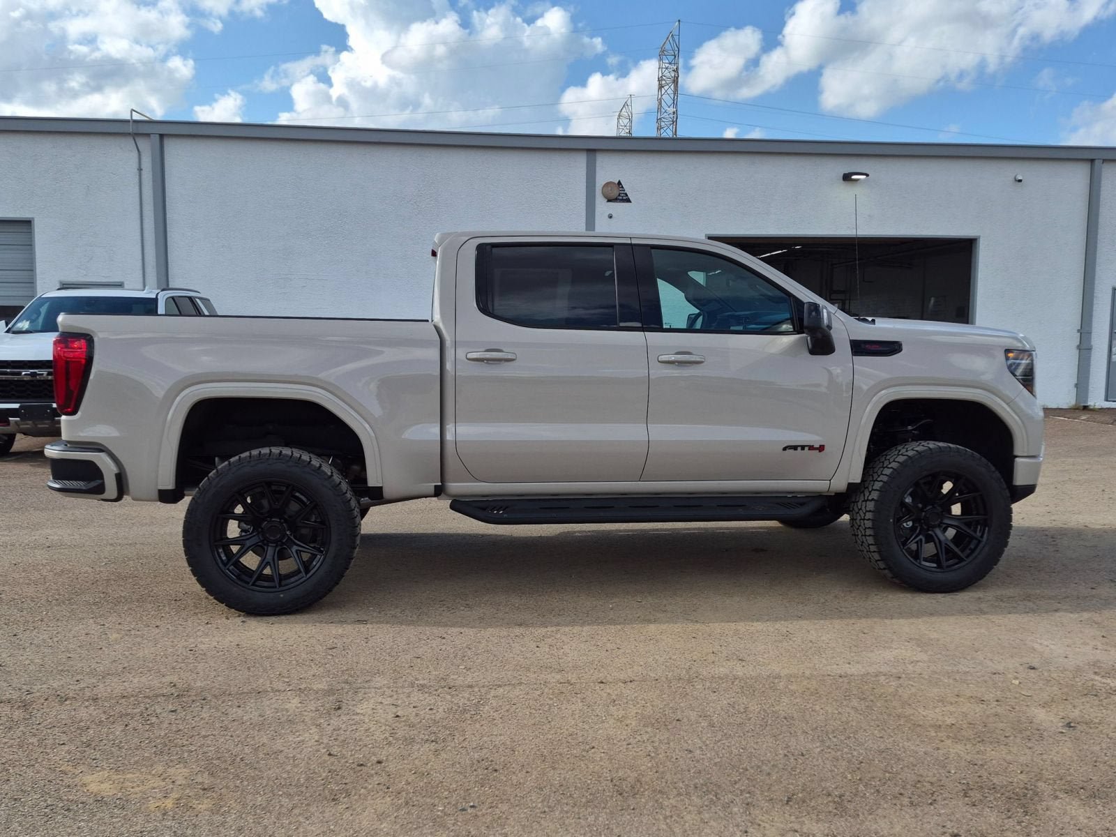 New 2026 GMC Sierra 1500 AT4 w/ AT4 Premium Package AWD/4WD image 6