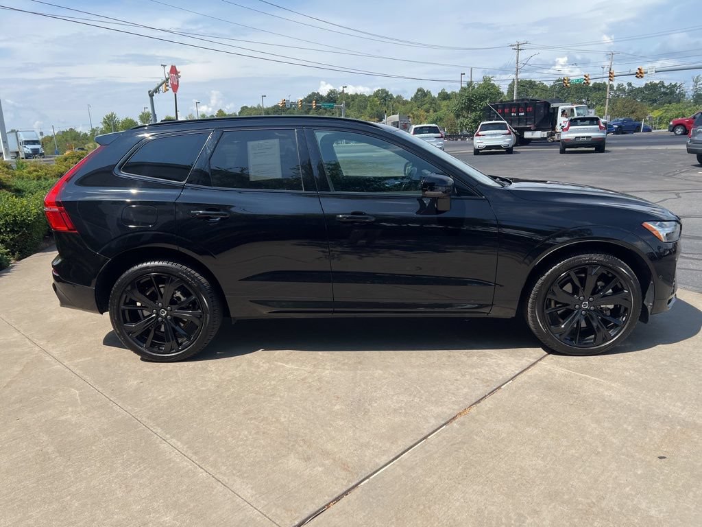 Certified 2024 Volvo XC60 T8 Ultimate w/ Climate Package AWD/4WD image 6