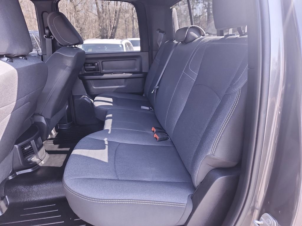 Used 2024 RAM 3500 Tradesman w/ Chrome Appearance Group image 20