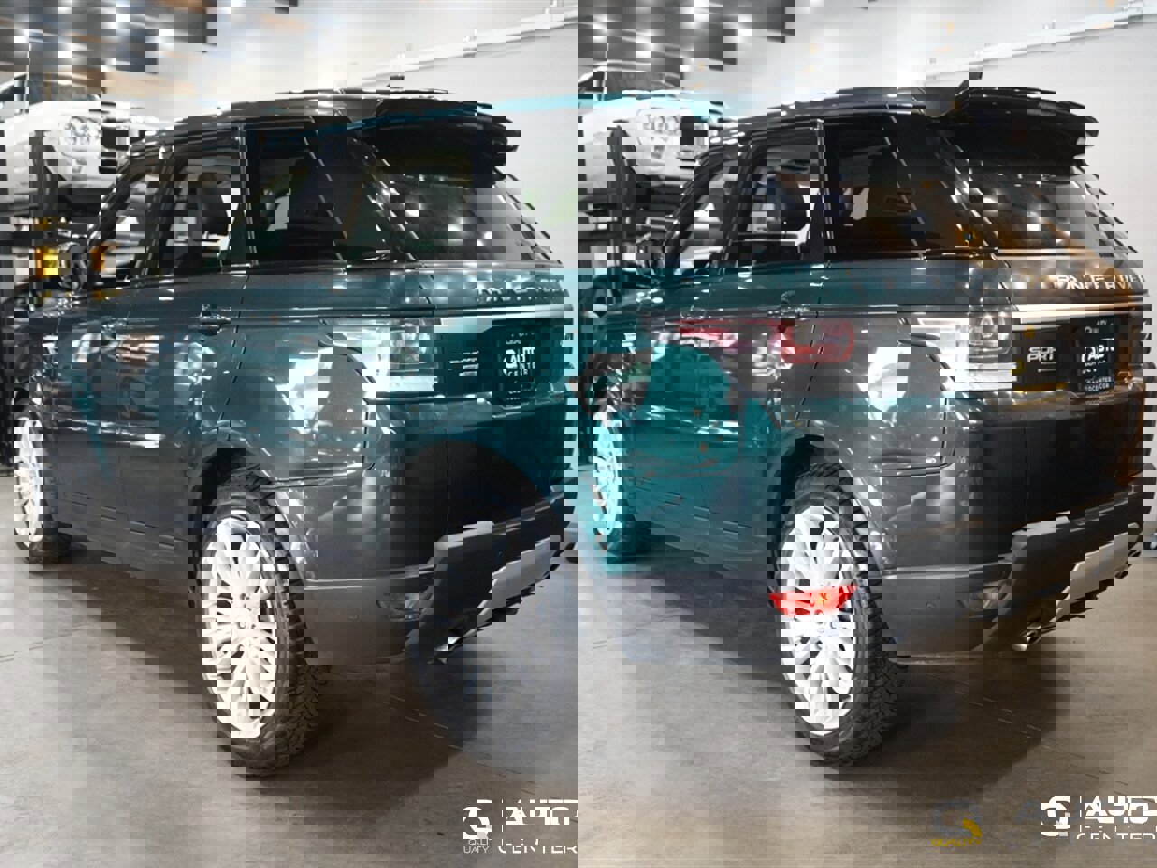 Used 2016 Land Rover Range Rover Sport HSE image 7