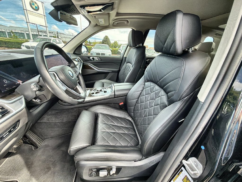 Used 2024 BMW X7 xDrive40i AWD/4WD image 19