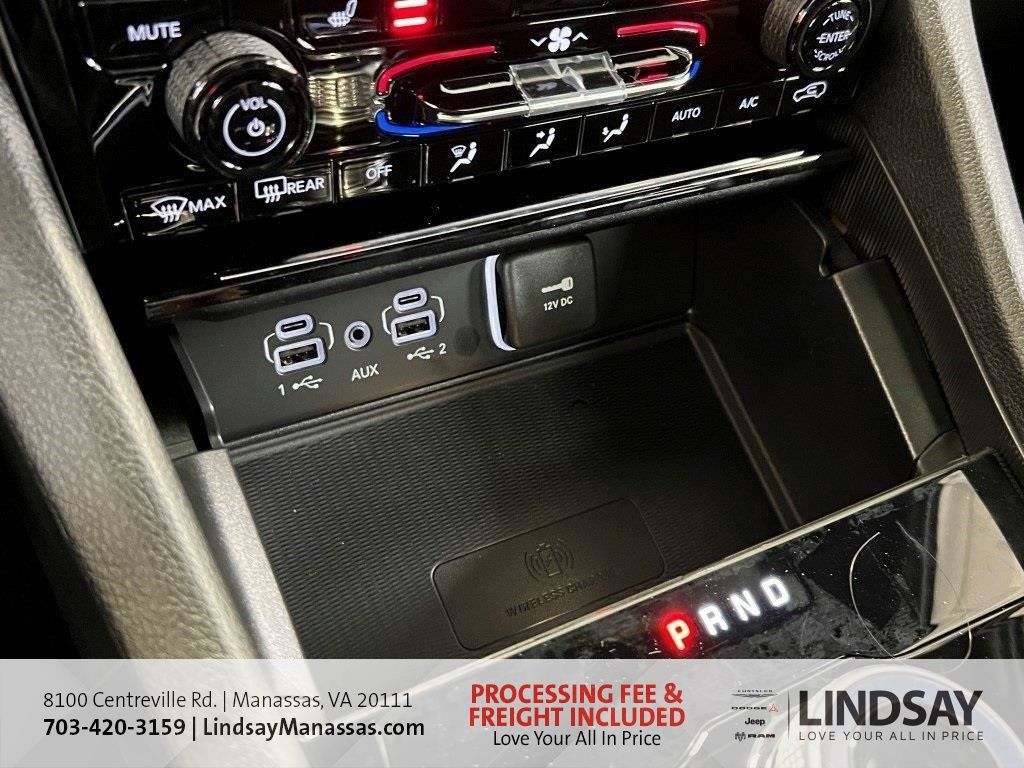 New 2025 Jeep Grand Cherokee Laredo X w/ Luxury Tech Group I AWD/4WD image 30