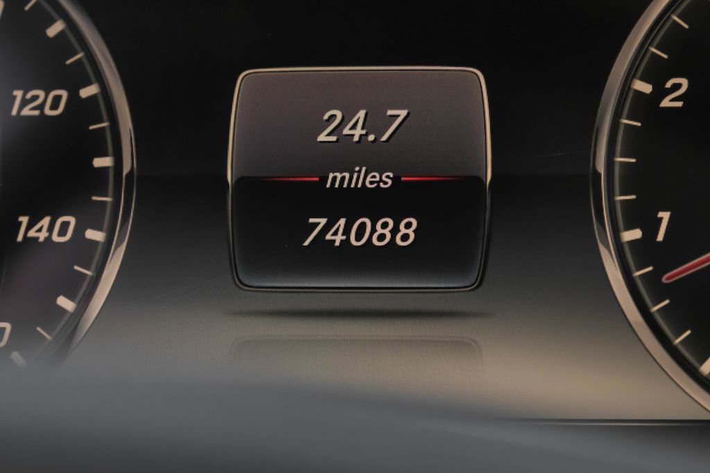 Used 2016 Mercedes-Benz S 550 Sedan image 18