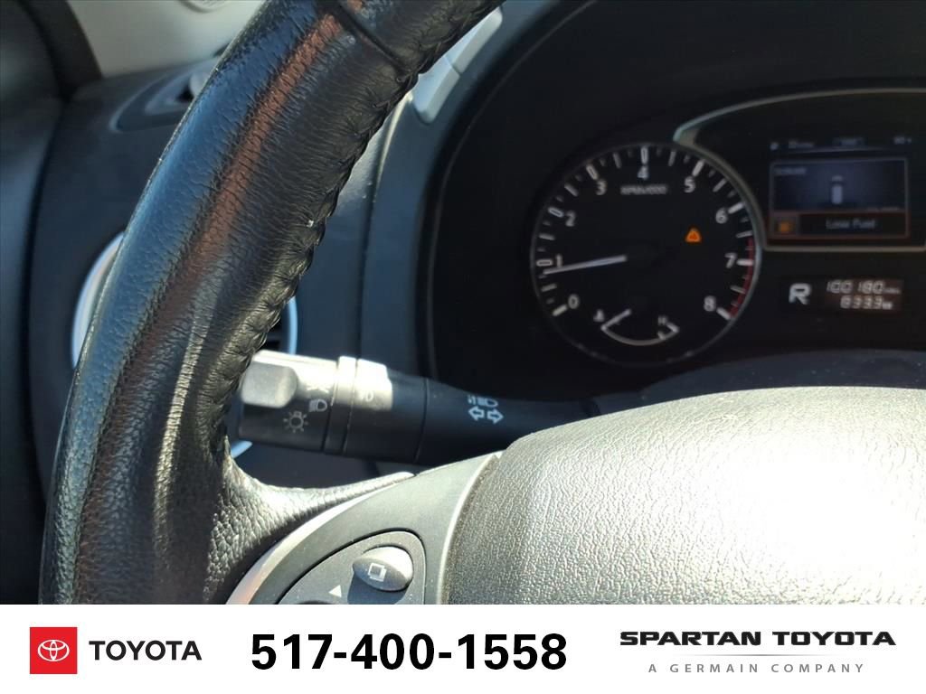 Used 2014 Nissan Pathfinder SL w/ SL Tech Package image 24