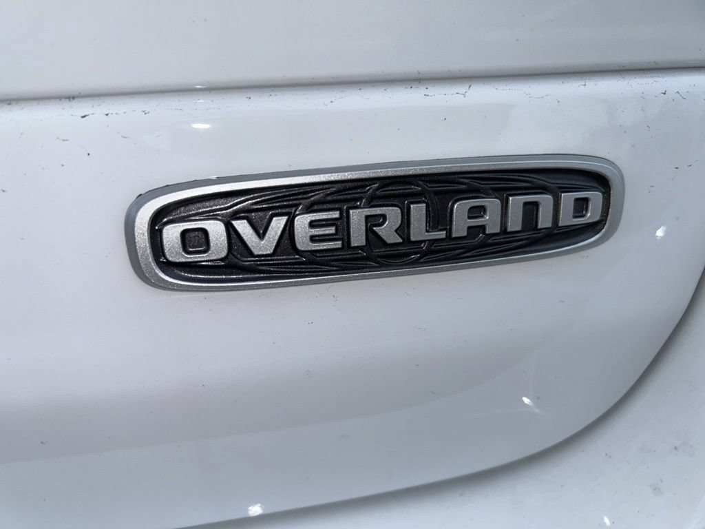 New 2024 Jeep Grand Cherokee Overland w/ Advanced Protech Group III AWD/4WD image 22