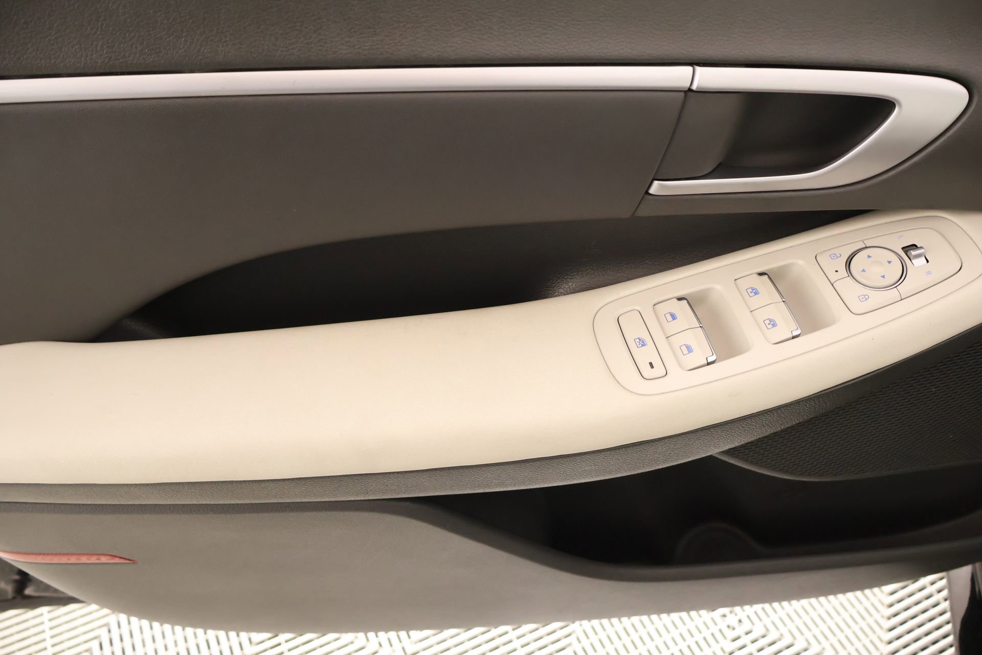 Certified 2025 Hyundai Sonata SEL image 14