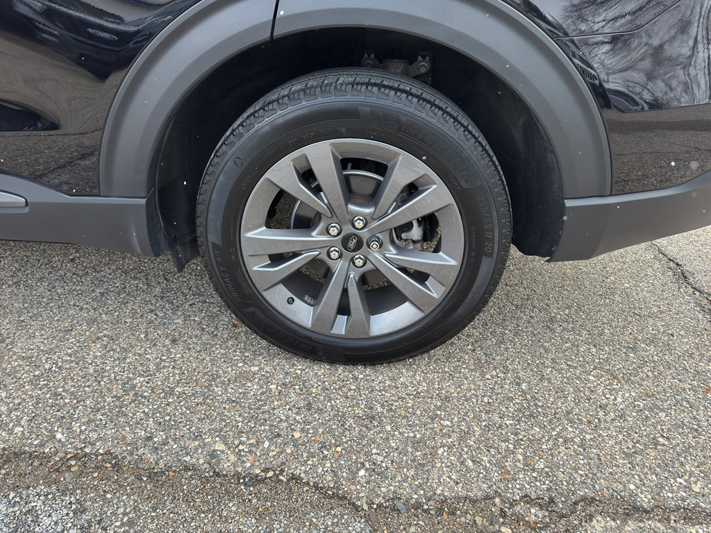 Used 2021 Ford Explorer XLT w/ XLT Sport Appearance Package image 8