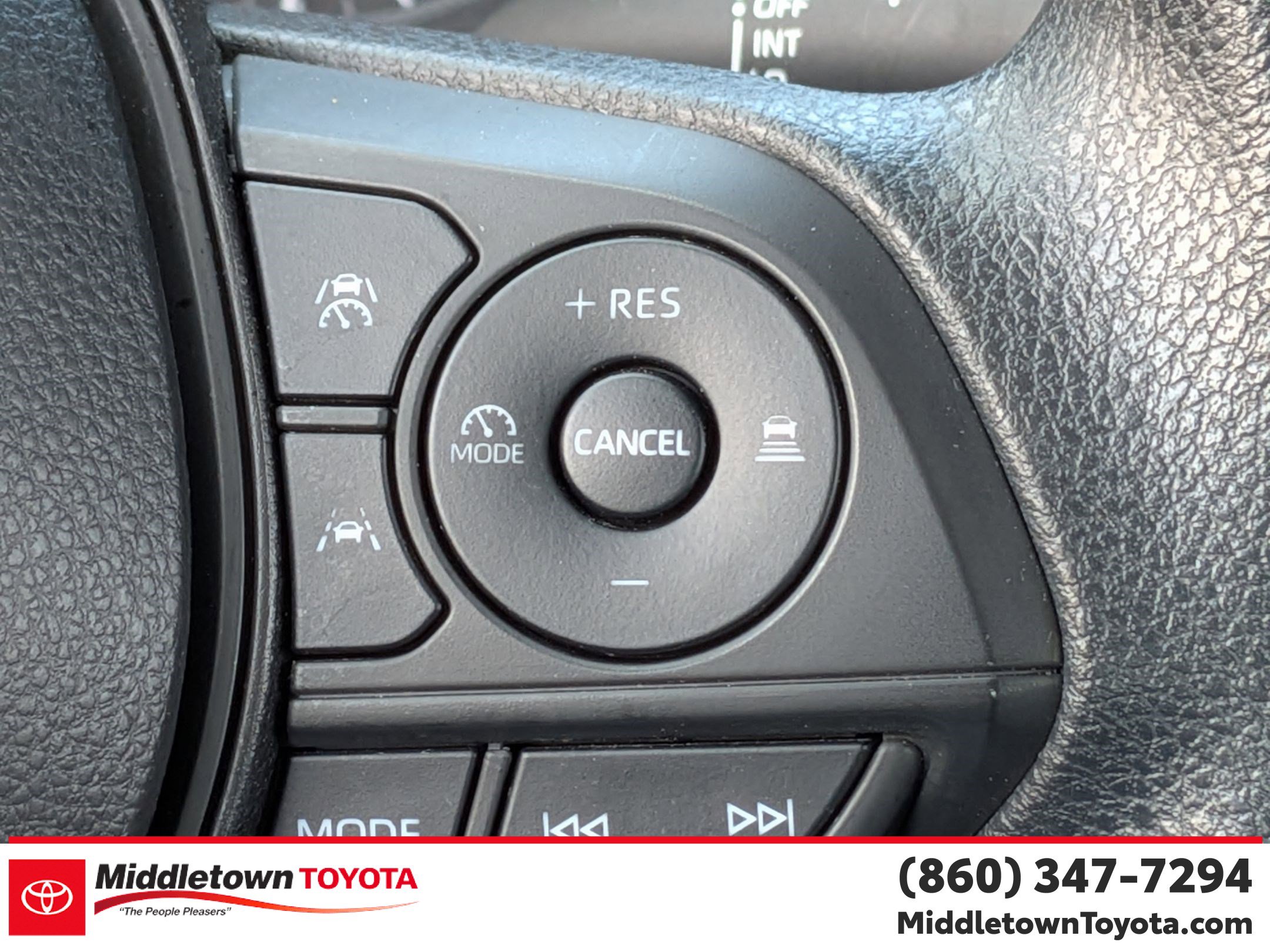 Used 2023 Toyota Corolla Cross L image 20