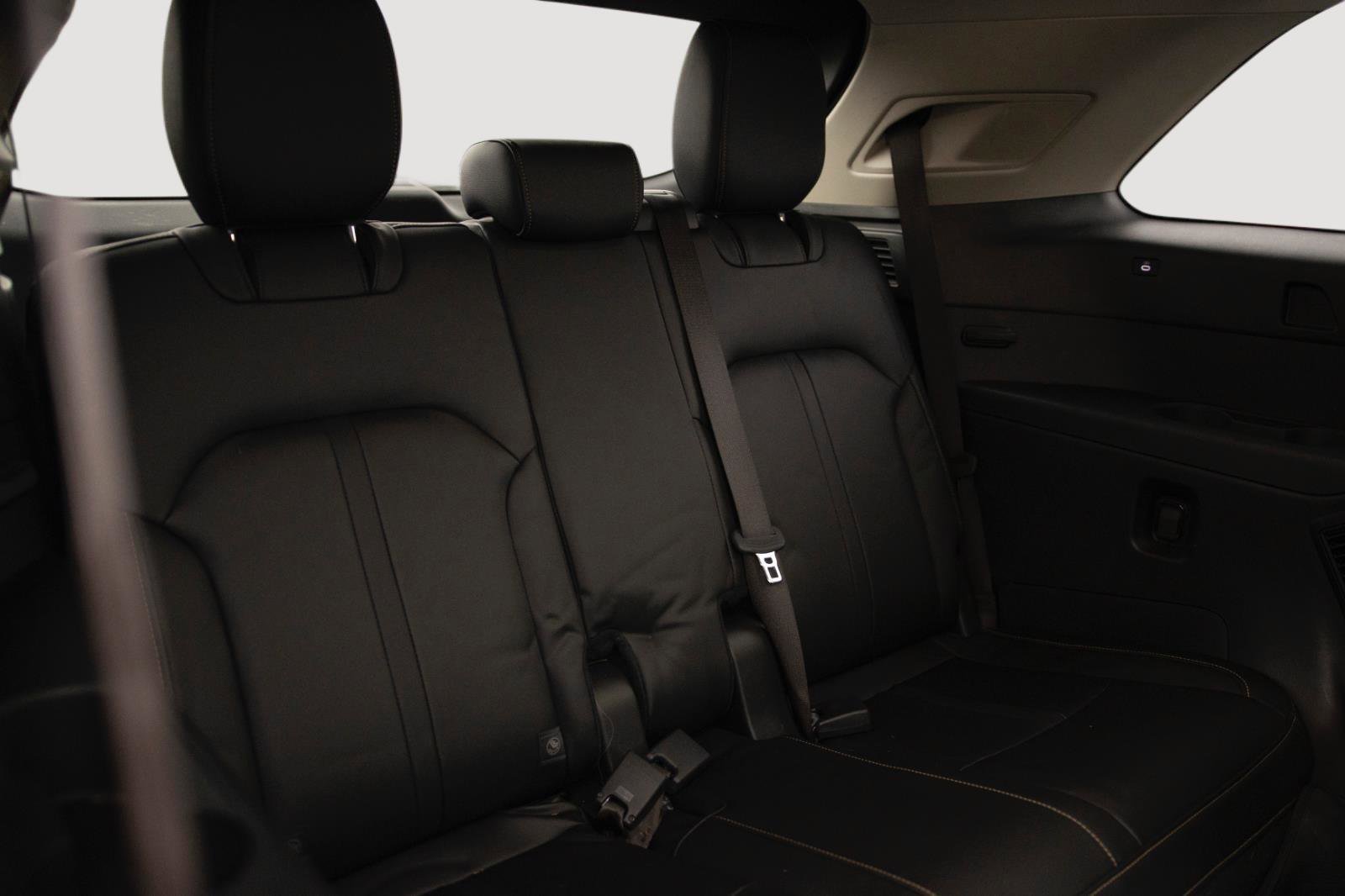 Used 2024 MAZDA CX-90 Plug-In Hybrid w/ Premium Pkg image 14