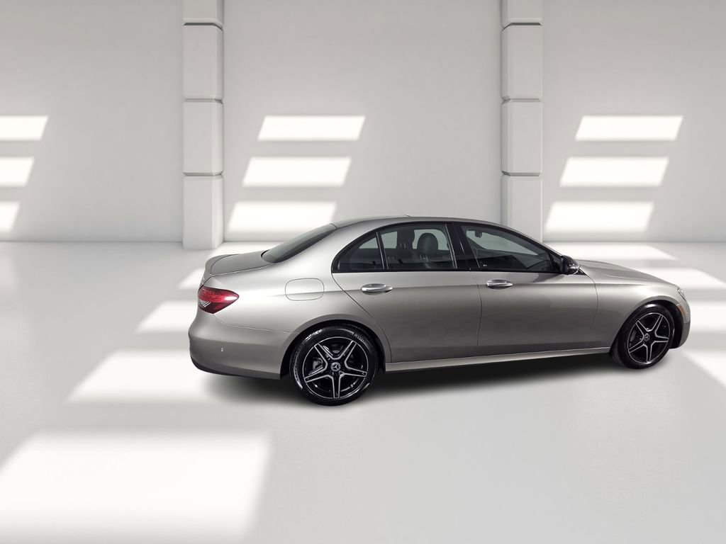 Used 2023 Mercedes-Benz E 350 4MATIC Sedan image 5