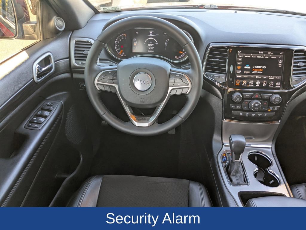 Used 2022 Jeep Grand Cherokee Laredo X image 17