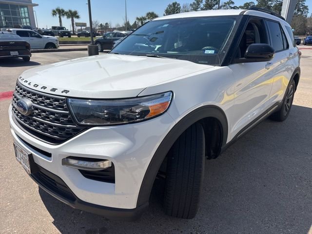 Used 2023 Ford Explorer XLT w/ Equipment Group 202A image 1