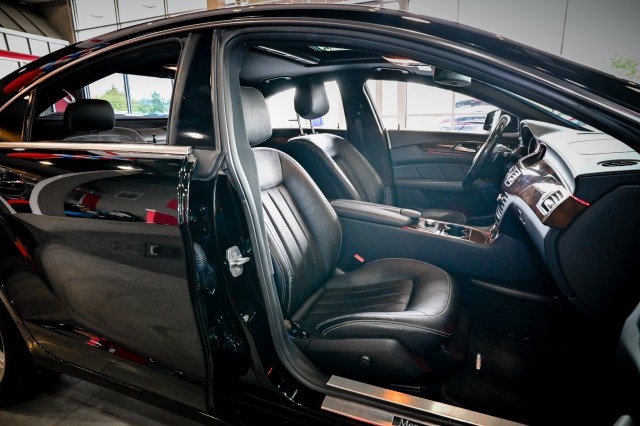 Used 2013 Mercedes-Benz CLS 550 4MATIC image 24