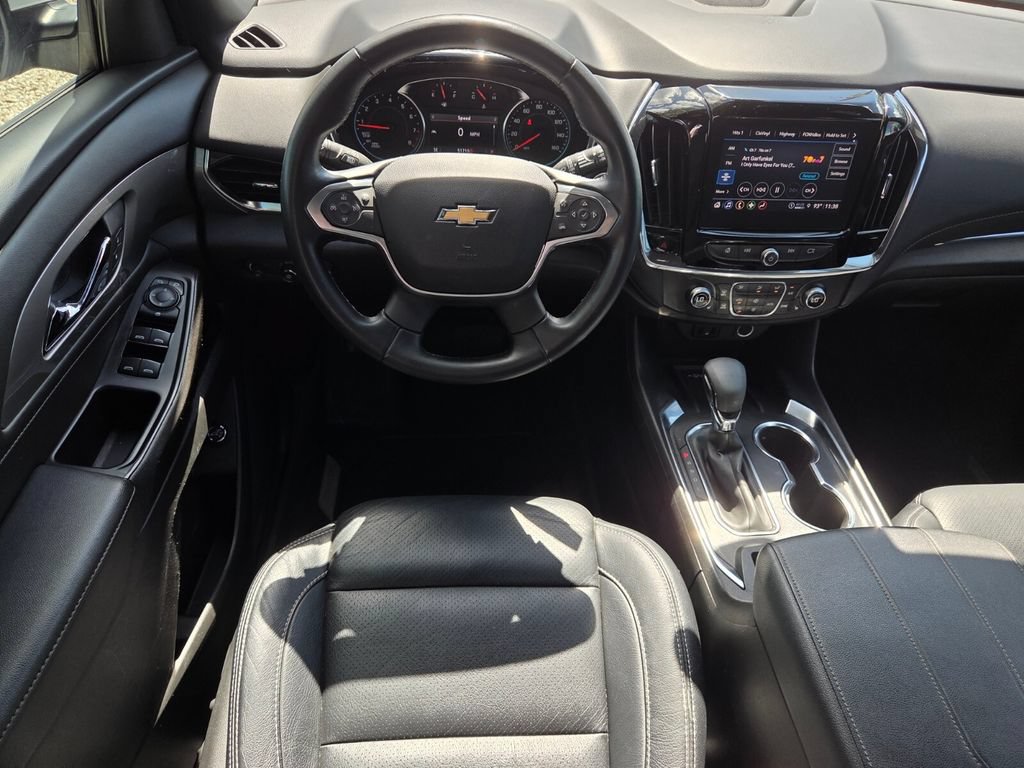 Used 2023 Chevrolet Traverse LT FWD image 8
