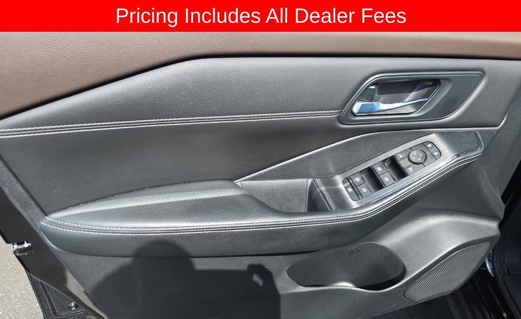 Certified 2023 Nissan Rogue SV w/ SV Premium B Package AWD/4WD image 10