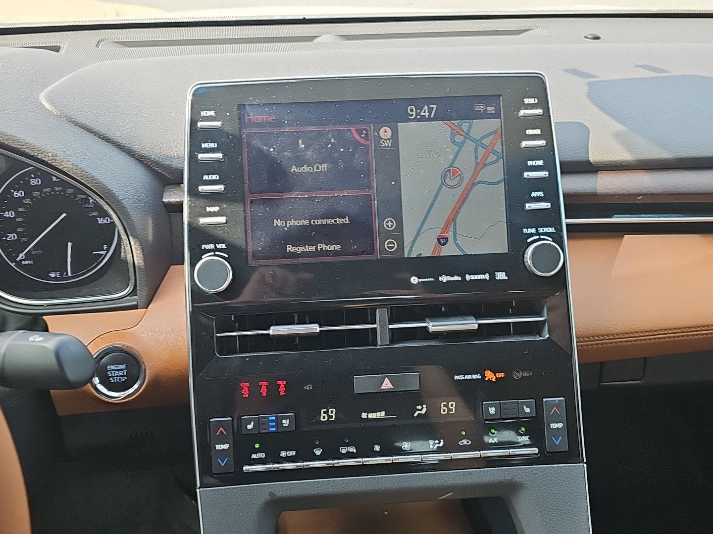 Used 2019 Toyota Avalon Limited w/ Advanced Safety Package FWD image 10