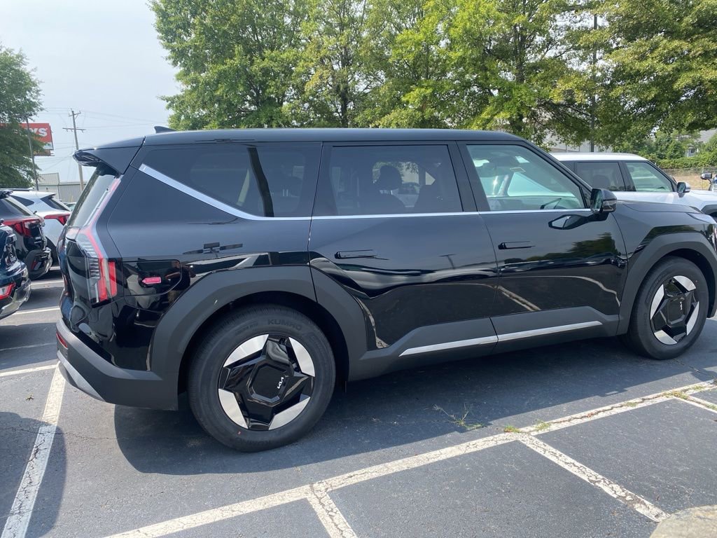 New 2026 Kia EV9 Light RWD image 5