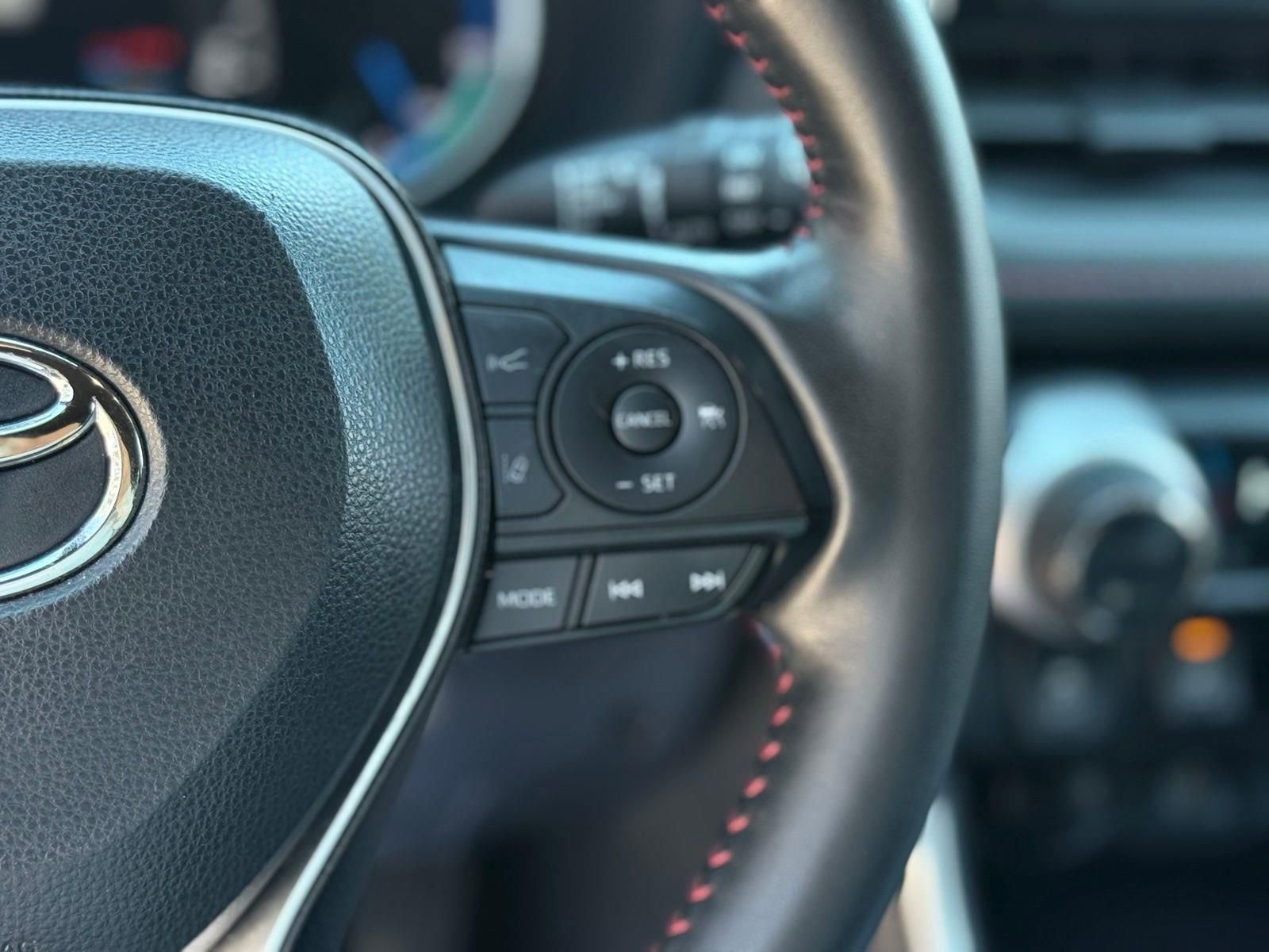 Used 2023 Toyota RAV4 SE w/ Weather & Moonroof Package image 52