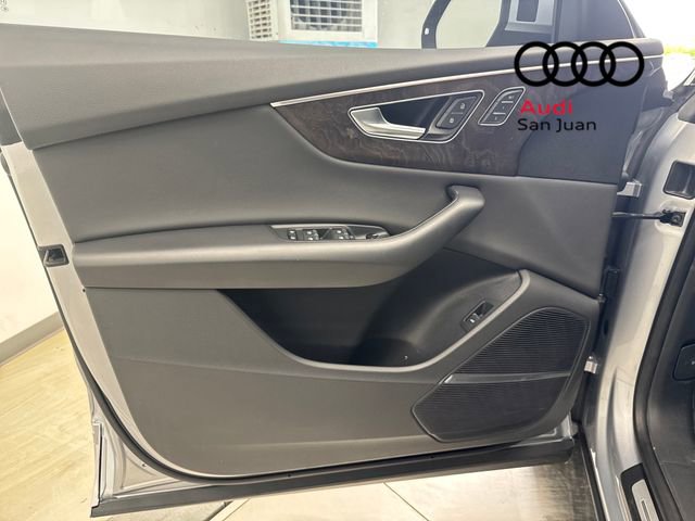 Used 2020 Audi Q8 Premium Plus w/ Premium Plus Package image 28