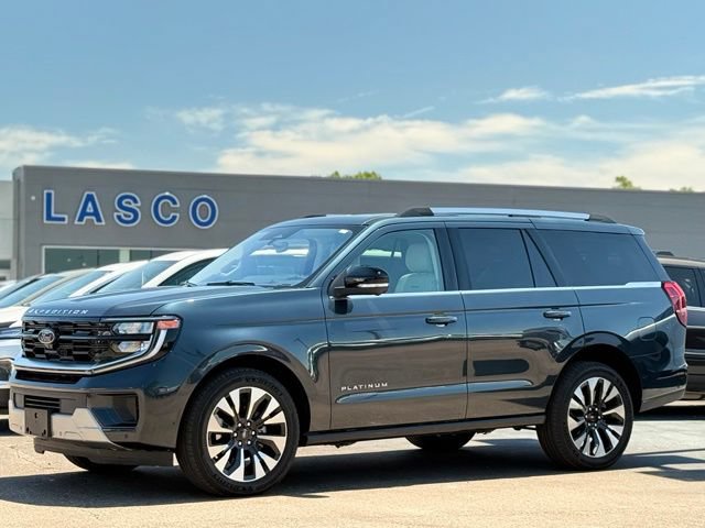 Used 2025 Ford Expedition Platinum w/ Driver's Package AWD/4WD image 1