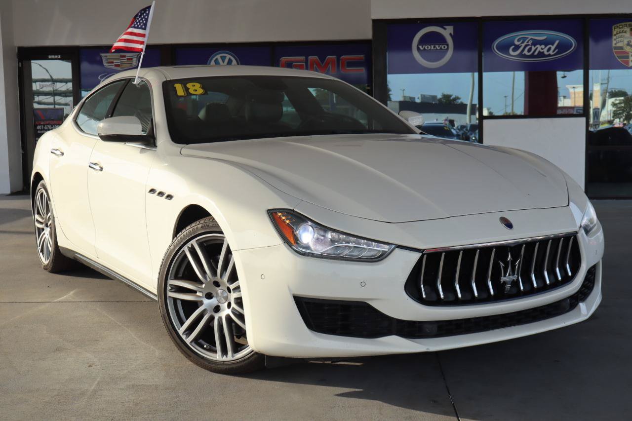 Used 2019 Maserati Ghibli S Q4 AWD/4WD image 2