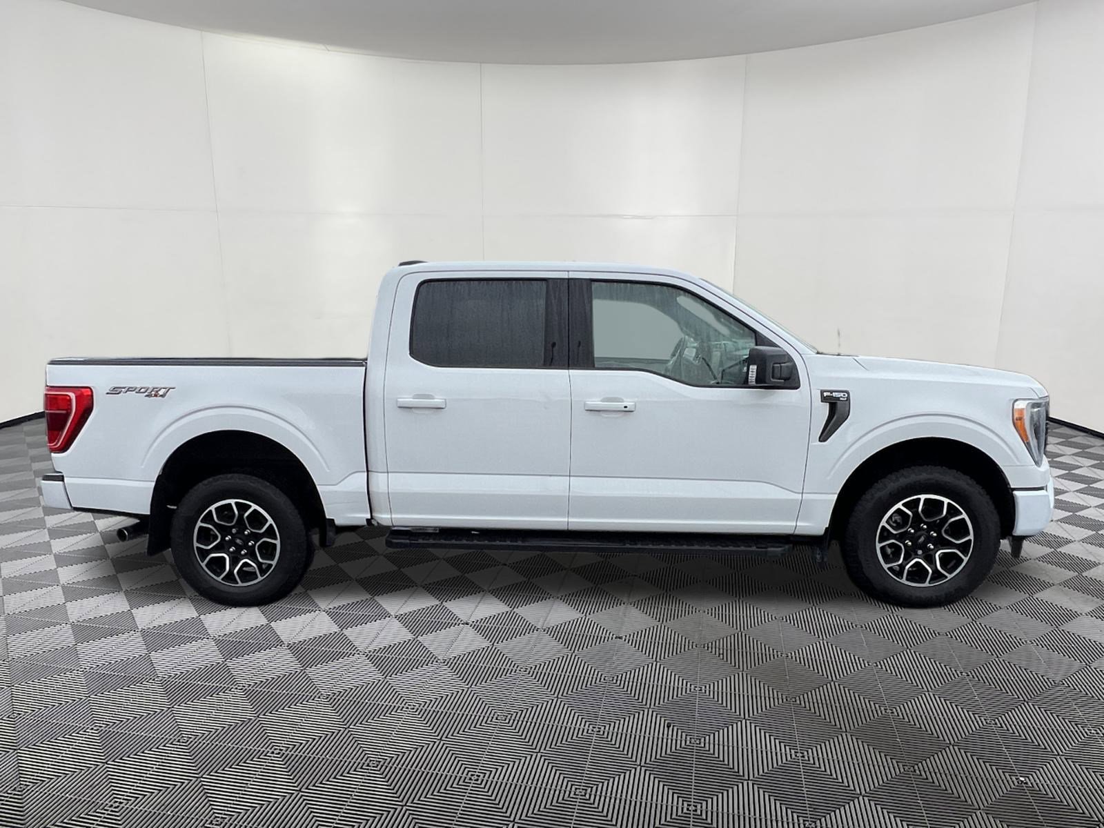 Used 2022 Ford F150 XLT w/ Equipment Group 302A High image 7