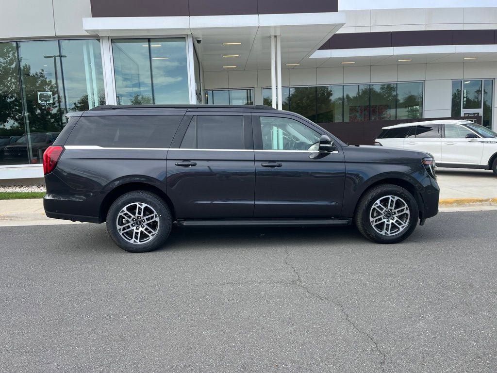 Certified 2025 Ford Expedition Max Active AWD/4WD image 11